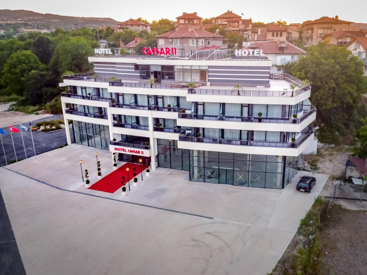 Hotel Caesar 2 Kŭrdzhali Exteriör bild