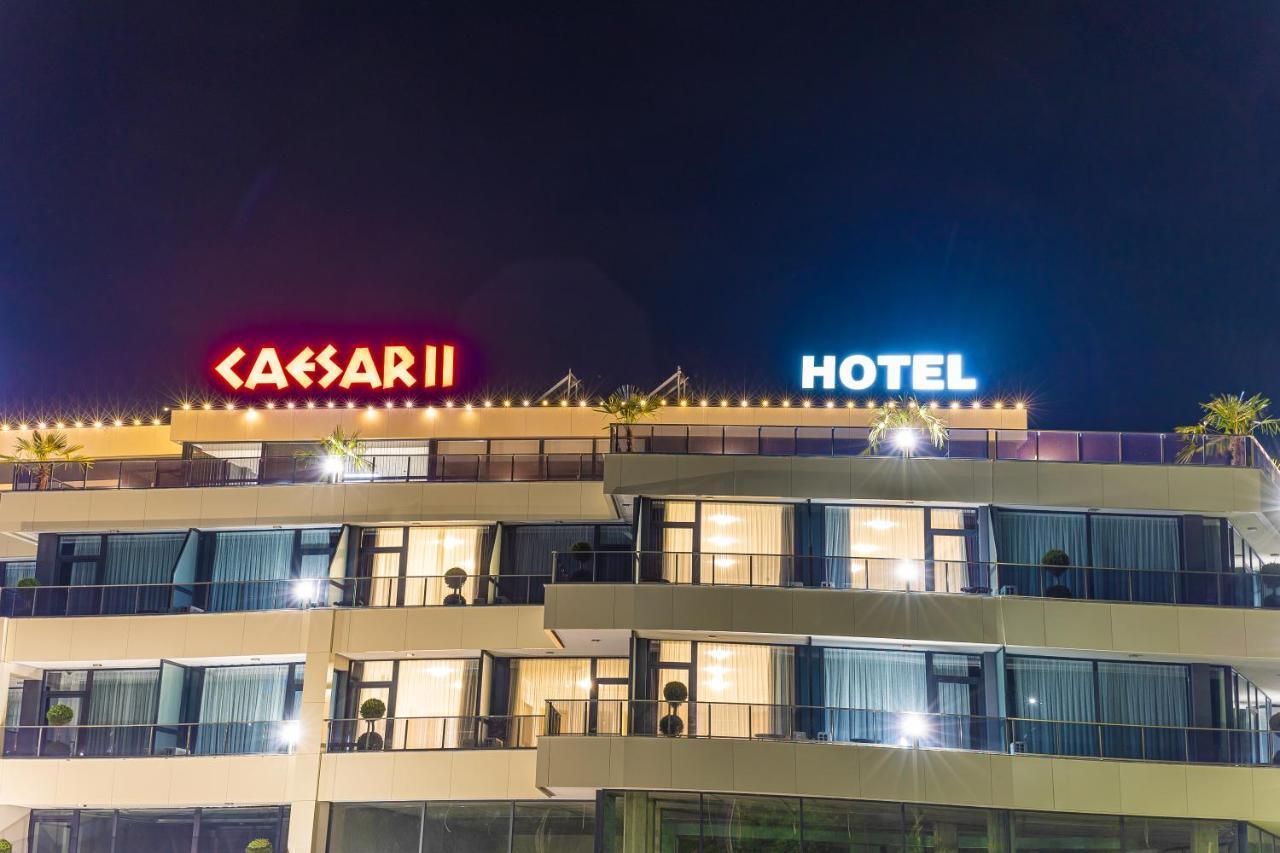 Hotel Caesar 2 Kŭrdzhali Exteriör bild