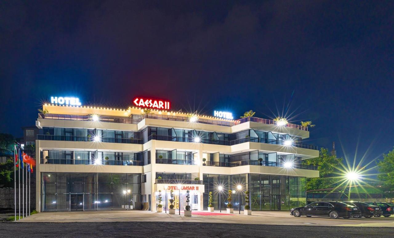 Hotel Caesar 2 Kŭrdzhali Exteriör bild